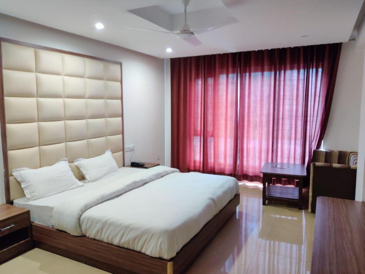 Hotel Savoy Residency Mussoorie Exteriér fotografie